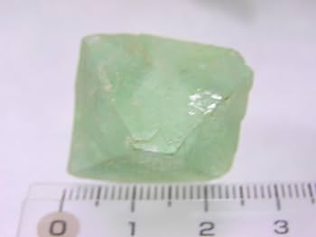 Amazon.co.jp: グリーンフローライト （緑蛍石）天然石 原石